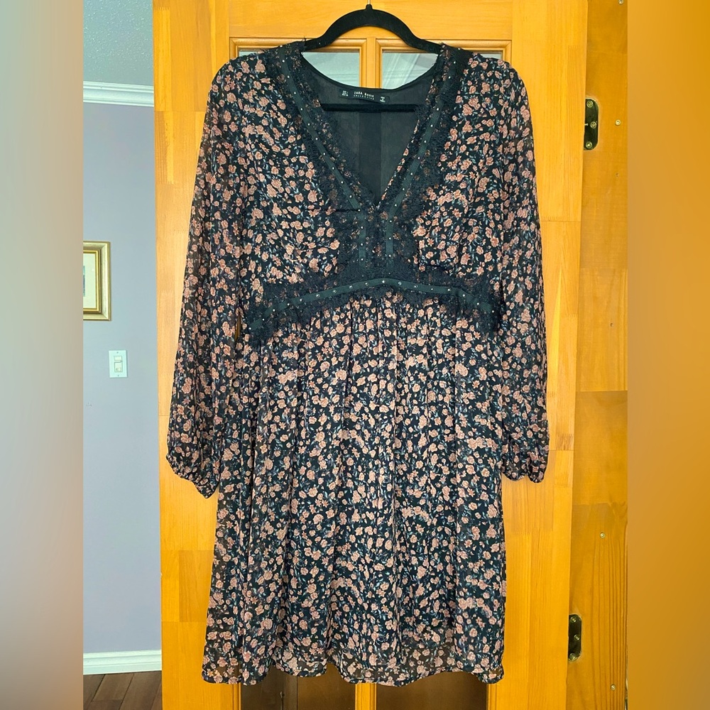 ZARA floral chiffon dress black long sleeves bohemian woven flowy V neck Large